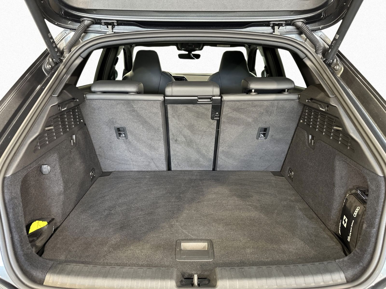 RS3 Sportback SAGA+280 KM/H+SONOS+HUD+PANO+MATRIX