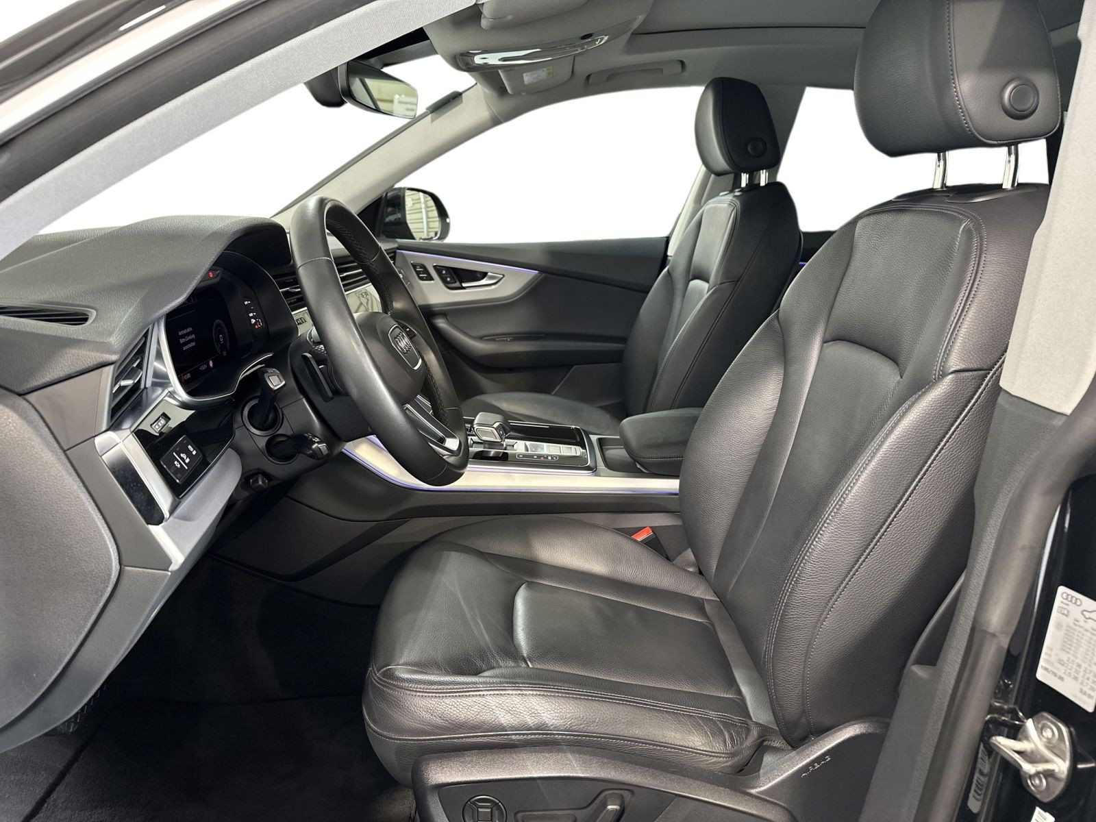 Q8 55 TFSI QUATT LED+AHK+PANO+VCP+MMI NAVI+KLIMA