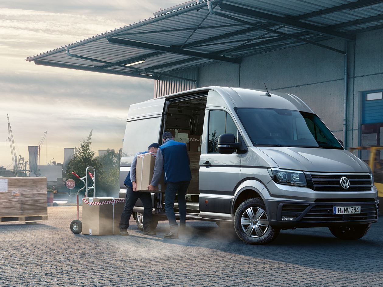 cr1557-conversions-crafter-delivery-van-couriers-logistics-16x9-1